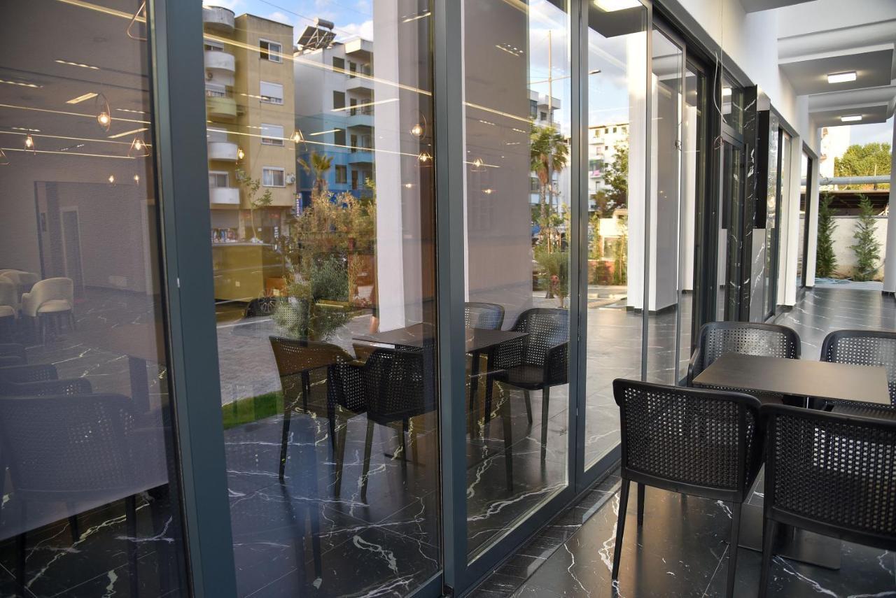 Hotel Lubjana Durrës 外观 照片