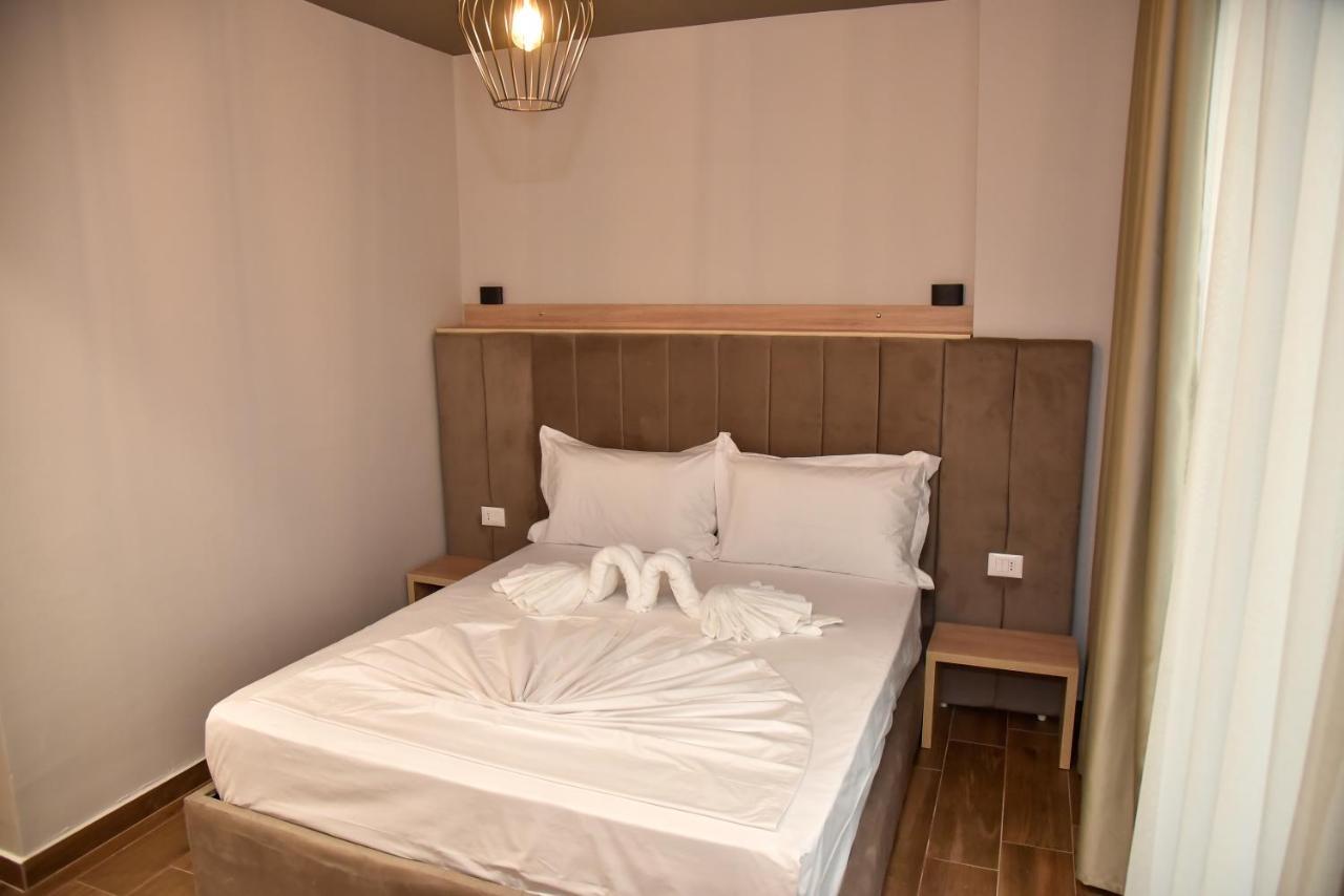 Hotel Lubjana Durrës 外观 照片