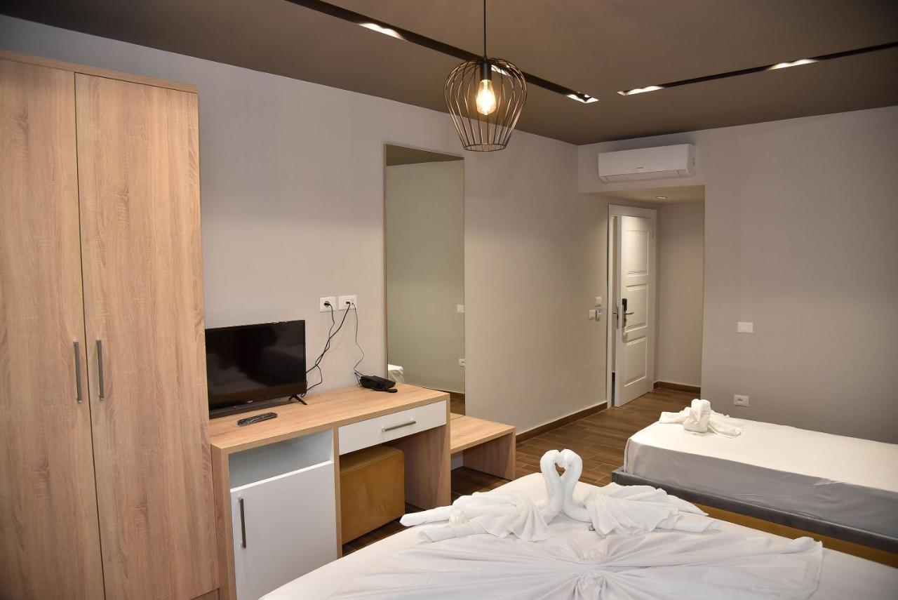 Hotel Lubjana Durrës 外观 照片