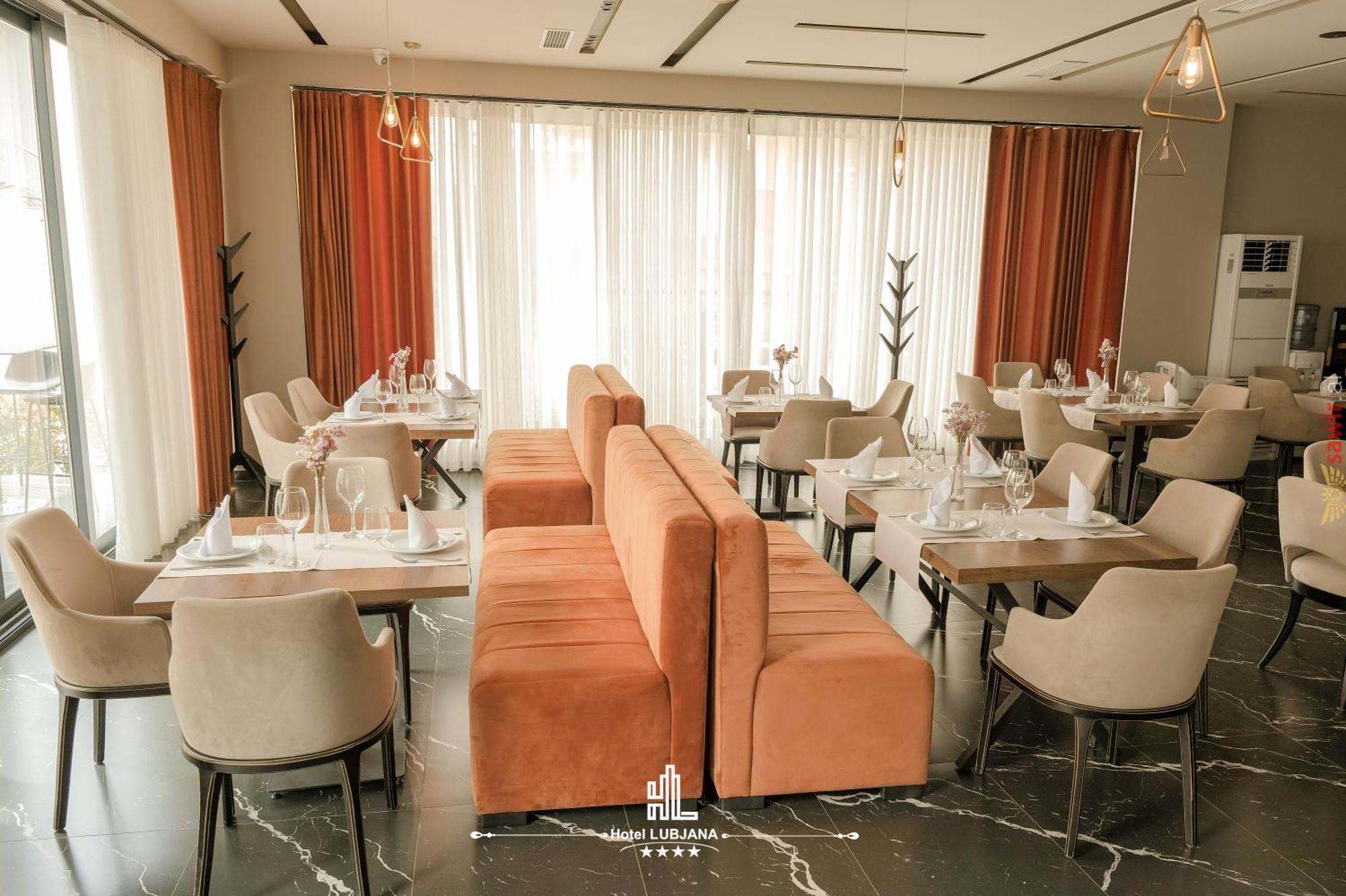 Hotel Lubjana Durrës 外观 照片